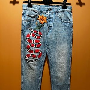 GUCCI ICONIC SNAKE EMBROIDERED DESIGN